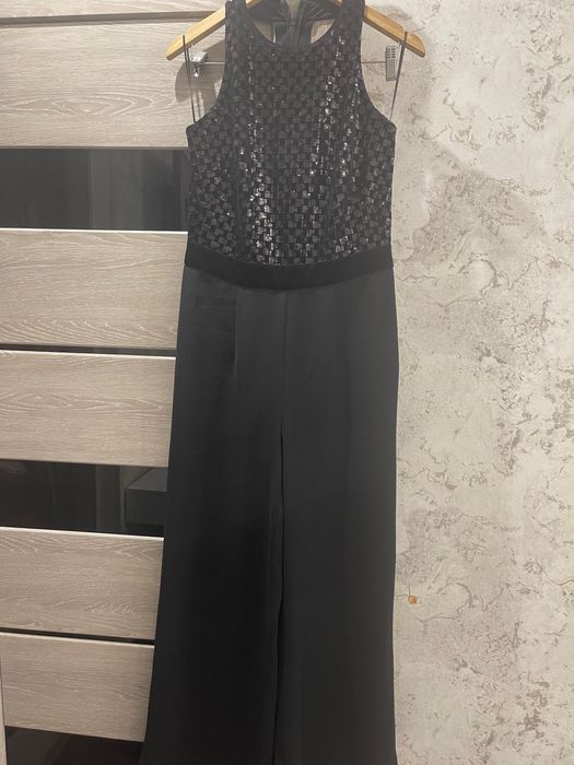 Стильное вечернее платье