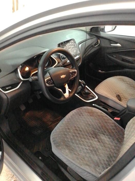 Продается Шевроле Оникс.