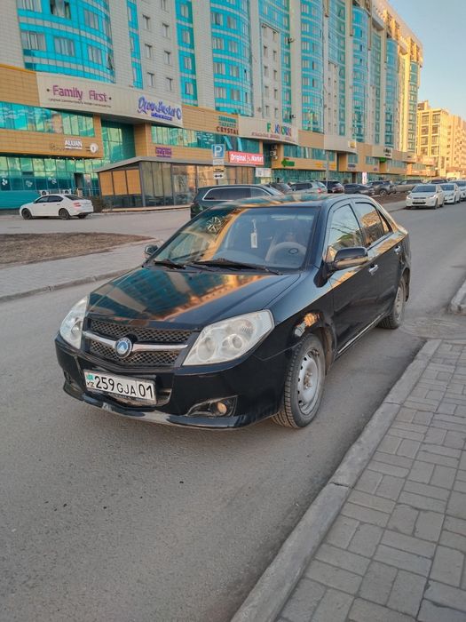 Авто машина Geeli mk