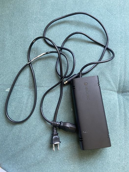 Xbox 360e,больше 75игр