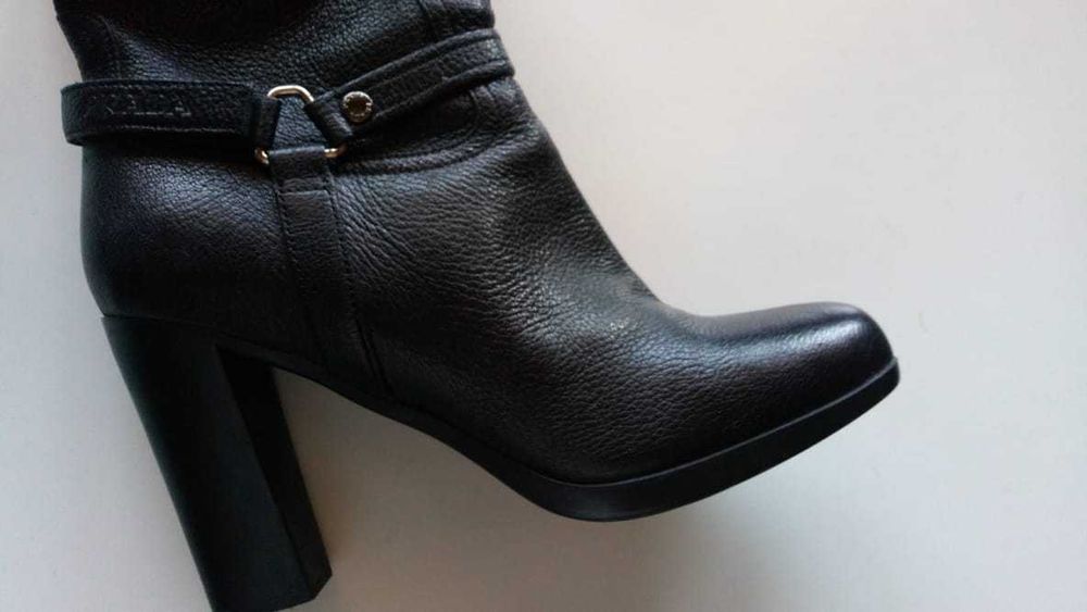 Оригинални ботуши Prada, размер 38.5, черни, 100% естествена кожа