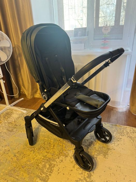 Продам детскую коляску