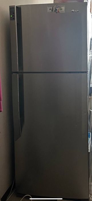 Продаётся холодильник LG