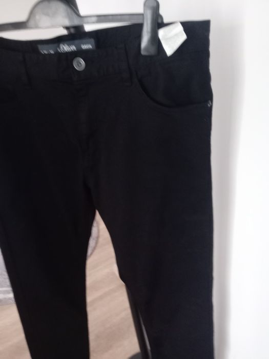 Vând blugi pt bărbați