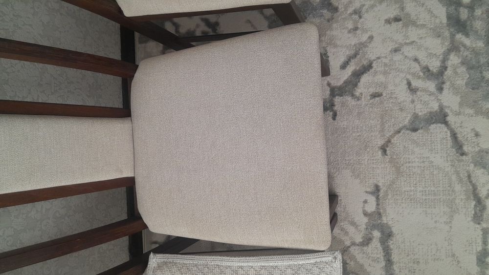 Продам стулья в гостинную