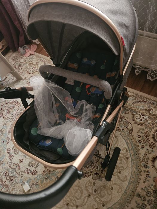 Продам детскую коляску