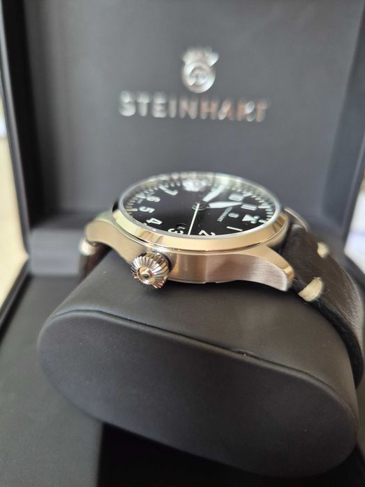 Швейцарски автоматичен часовник Steinhart Nav B-Uhr 42