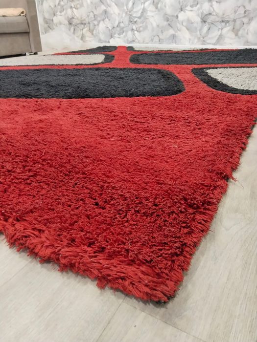 Продается ковер травка 2.5 на 3.5