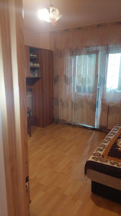 Propritar vand apartament cu 4 camere Timisoara