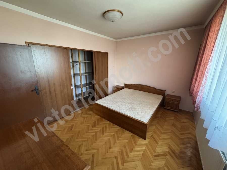 Продава се Тристаен апартамент в Велико Търново, Център - 115 кв.м за 740 €/кв.м - Снимка #4