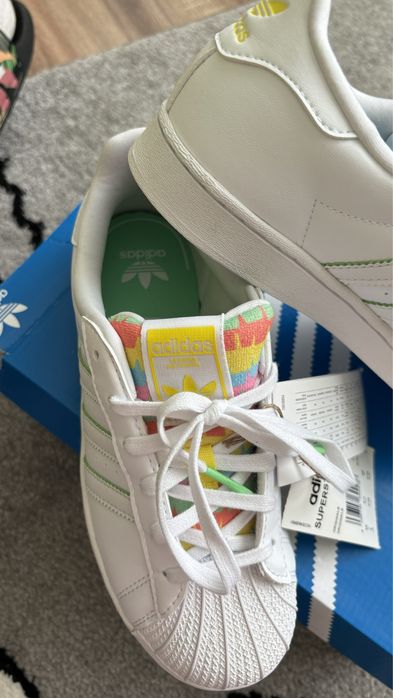 Adidas Superstar