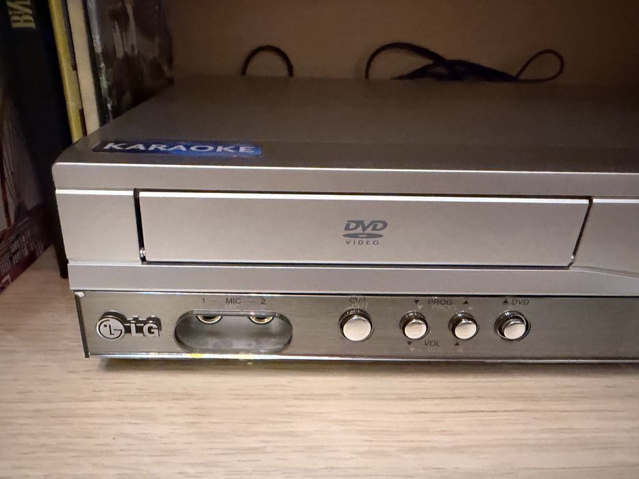 Продам караоке LG