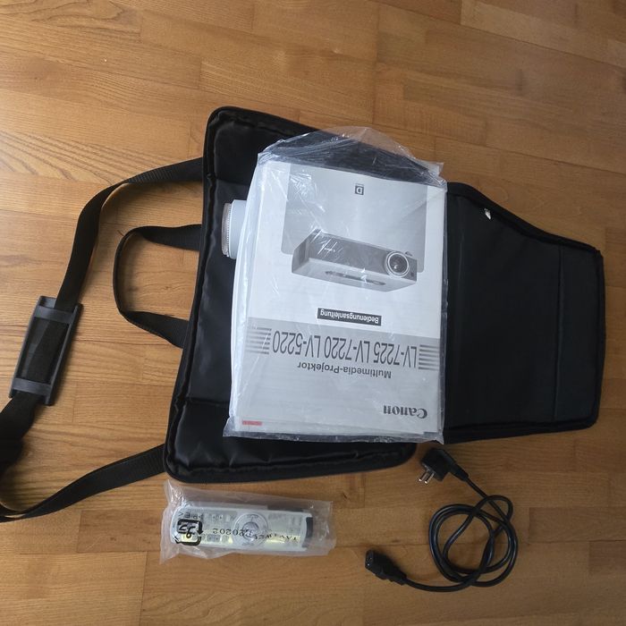 Proiector Canon LV-7225 K nou Stare Nou