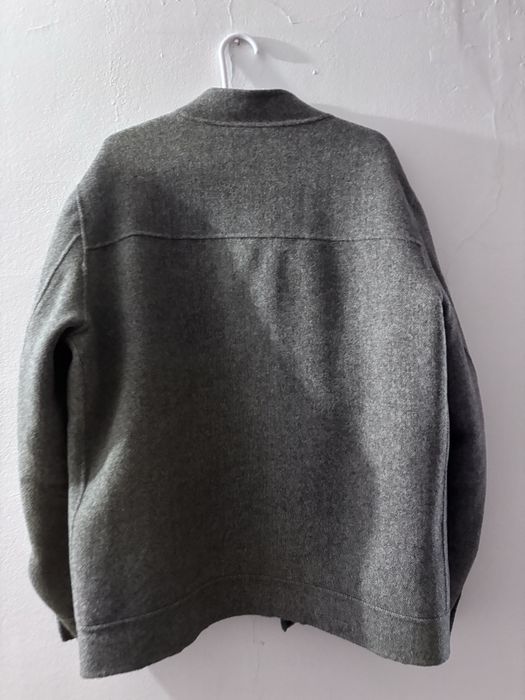 Продам Куртка пиджак чистая шерсть