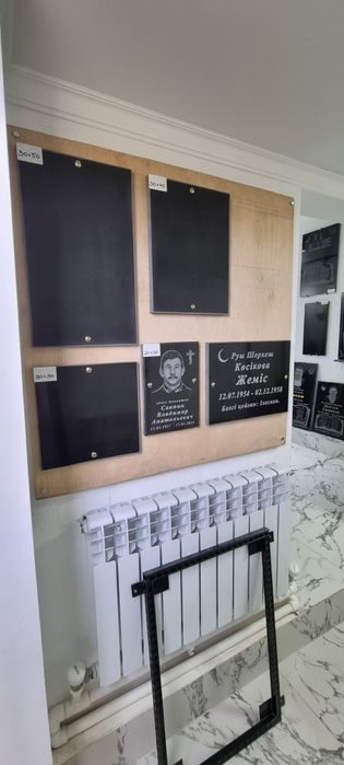 Таблички на крест, памятник,гранит, установка