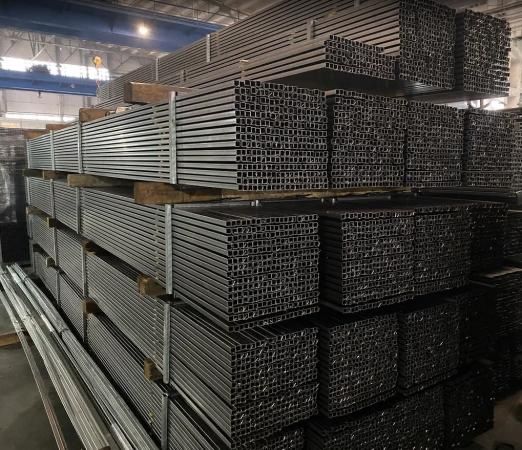 Профильные трубы в ассортименте, труба профиль, профиль