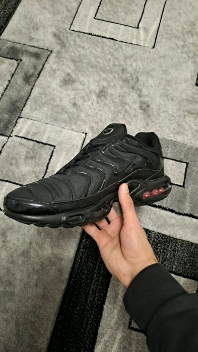 Adidasi nike Tn negri