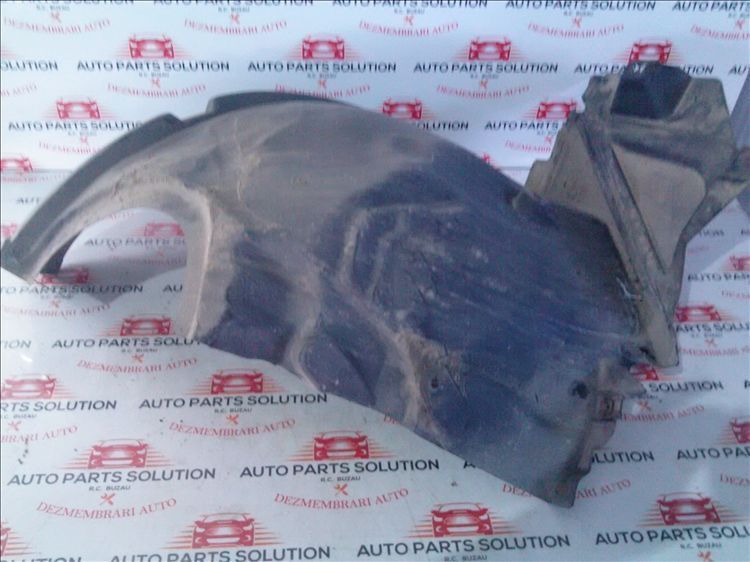 aparatoare noroi dreapta fata mercedes benz e class 2.2 cdi an fabr. 2015