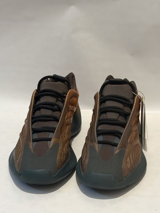 Adidasi Yeezy 700 noi originali