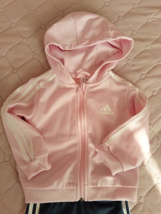 Детски анцунг на Адидас