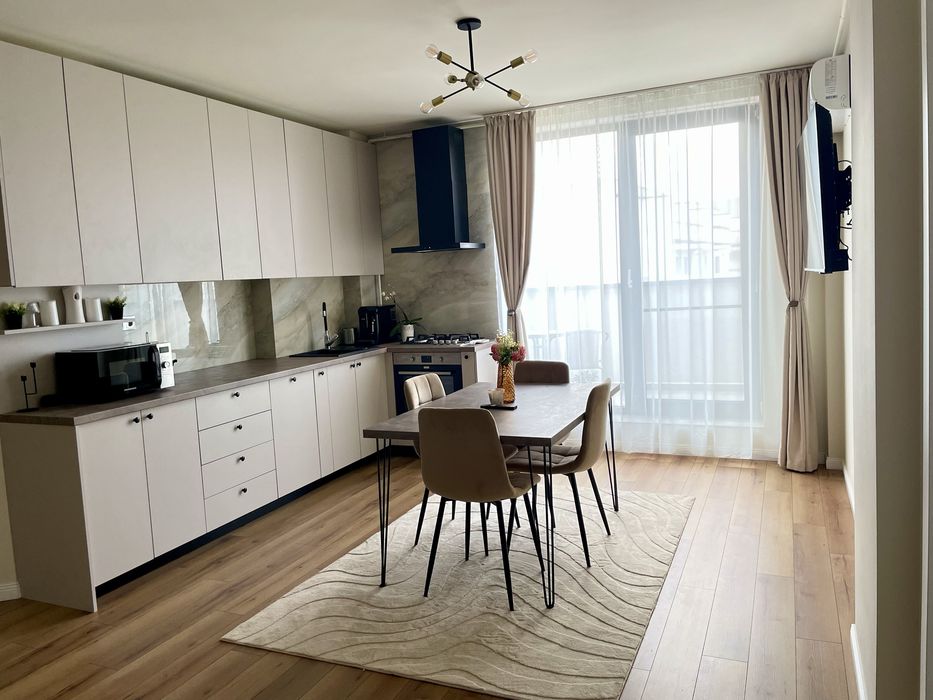 Pers.Fizica vand apartament cu 3 camere Zona Ira