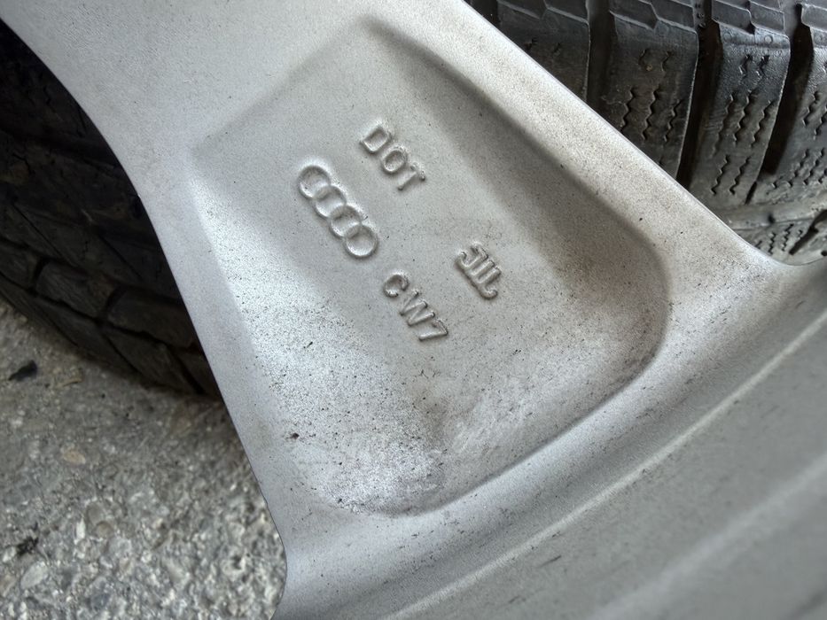Джанти с гуми за audi q3/q5 19цола с зимни гуми