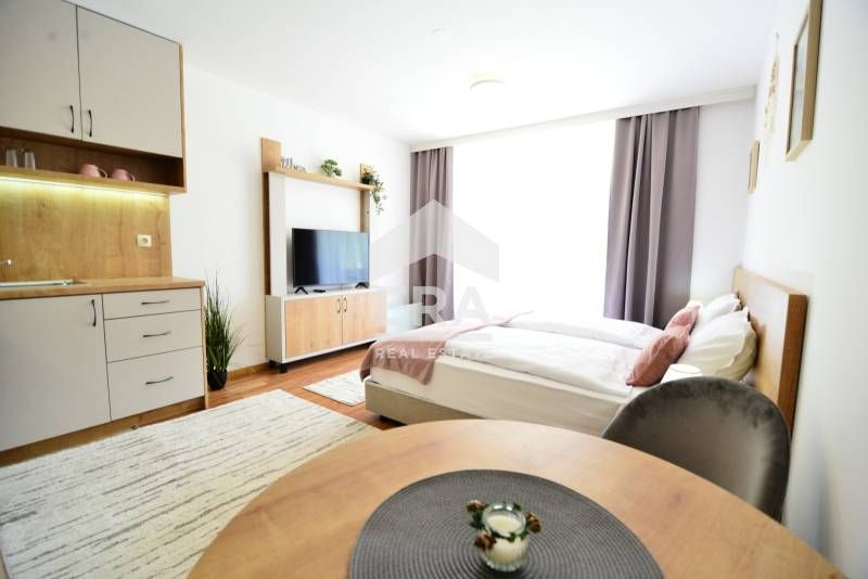 Апартаменти в луксозен жилищен комплекс в гр. Банско с гледка към план