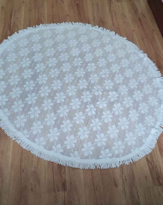 Памучна покривка ажур за кръгла маса