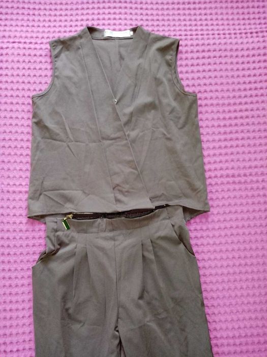 костюмы  для девушек