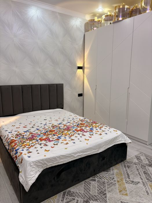 Продается кровать и шкаф