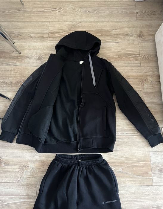 Мъжки спортен екип - М размер, черен