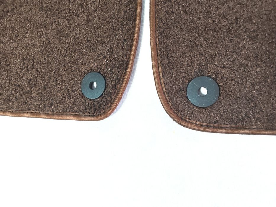 Covorașe mocheta Premium maro pentru Porsche Cayenne 2, VW  Touareg 2