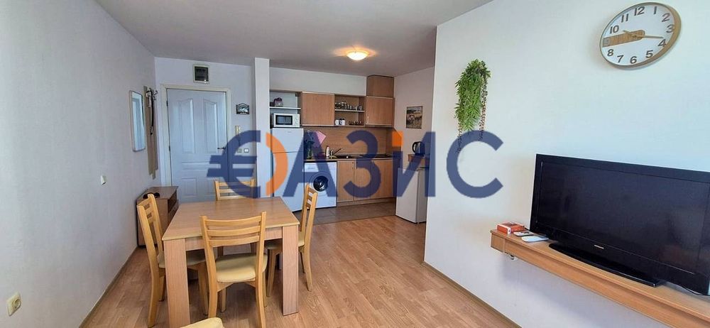 Продава се Двустаен апартамент в к.к. Слънчев бряг - 66 кв.м за 1107 €/кв.м - Снимка #3