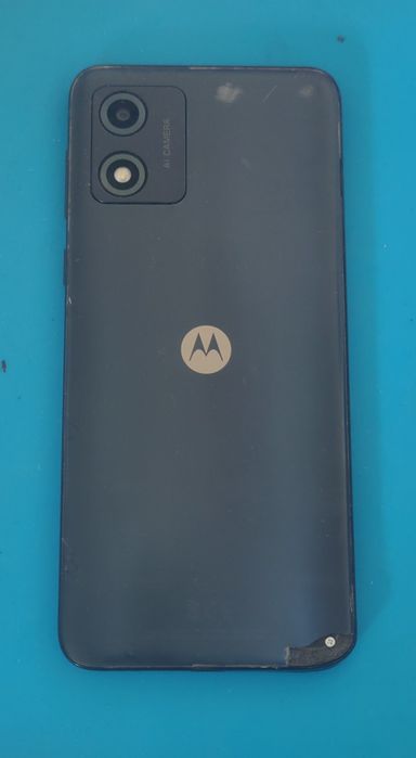 Motorola E13.    .