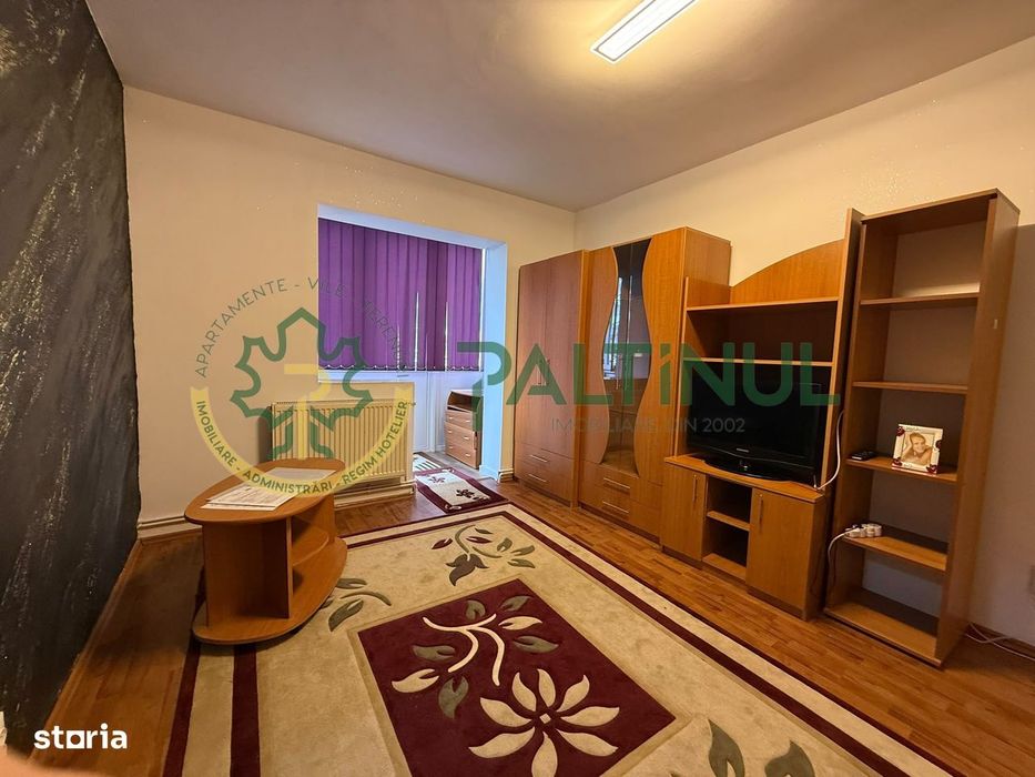 Apartament 3 camere de inchiriat, str Ostirii