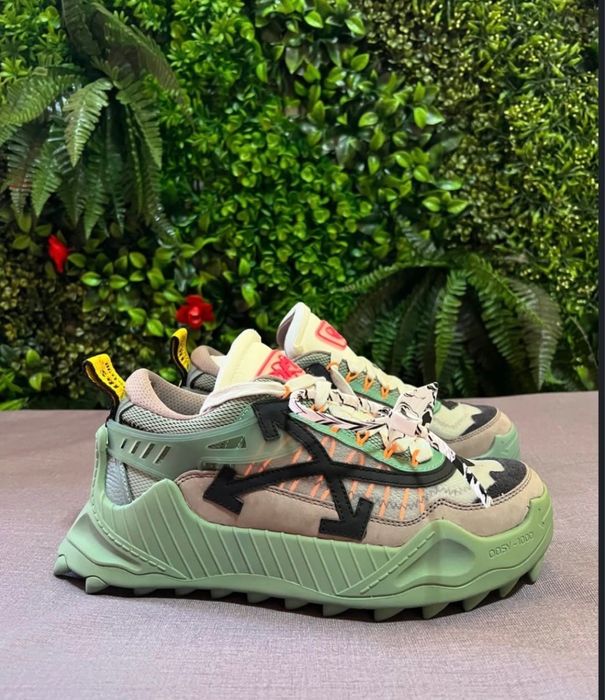 Adidasi off white odsy 1000