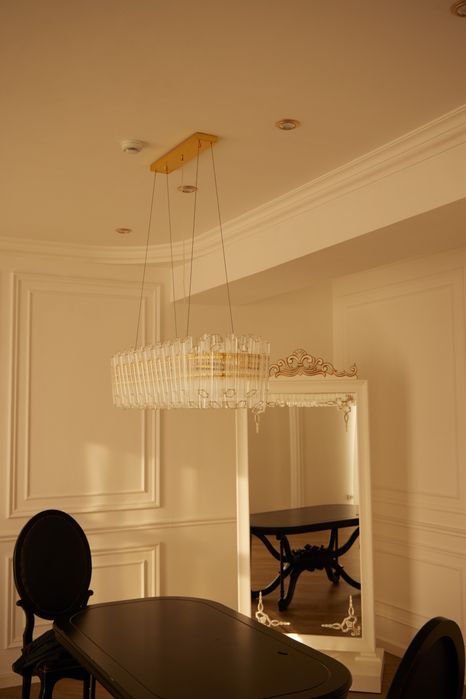 Продается люстра и бра