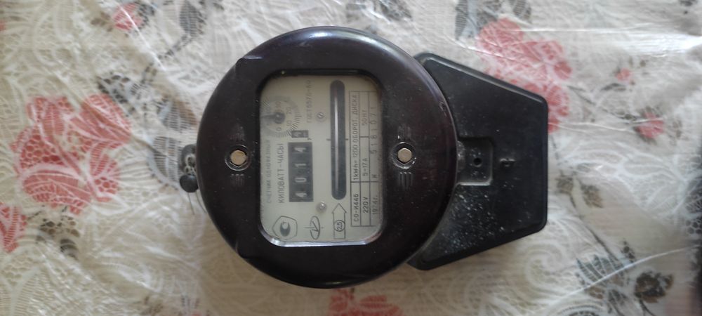 Счетчик электрический б/у