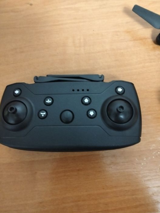 Дрон e-66 с камерой