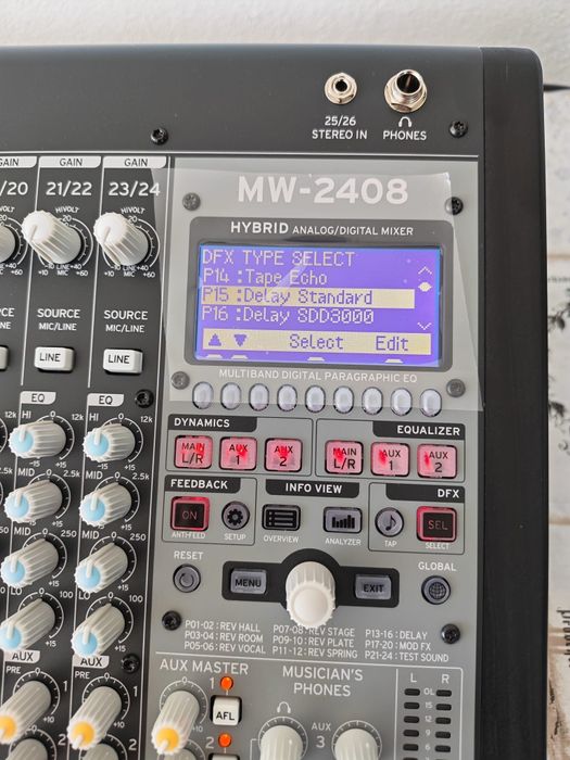 Korg SoundLink  MW-2408 mixer hibrid, stare foarte bună