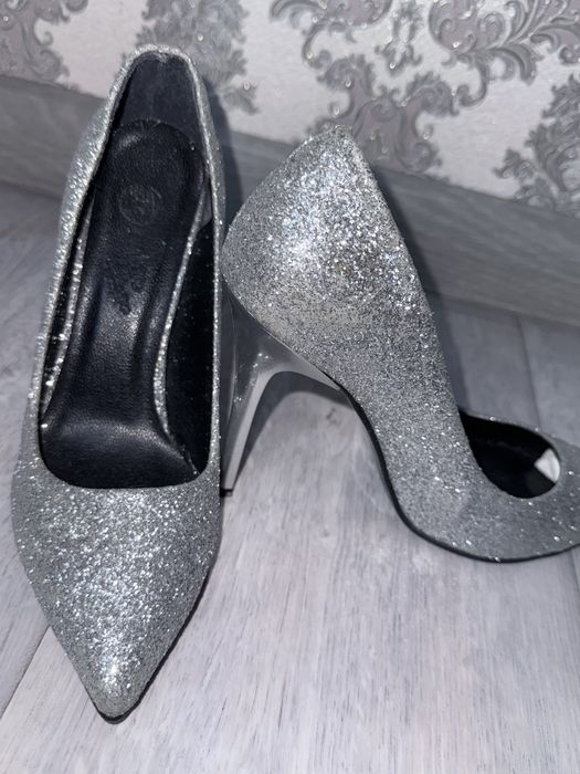 Привазные женские туфли