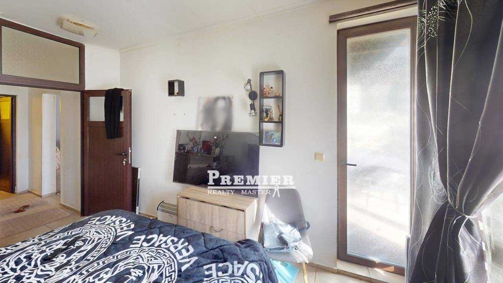 Продава се Тристаен апартамент в к.к. Слънчев бряг - 68 кв.м за 593 €/кв.м - Снимка #8