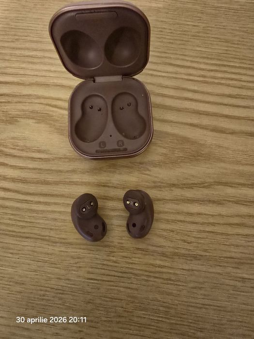 Samsung Galaxy Buds Live  SM-R180