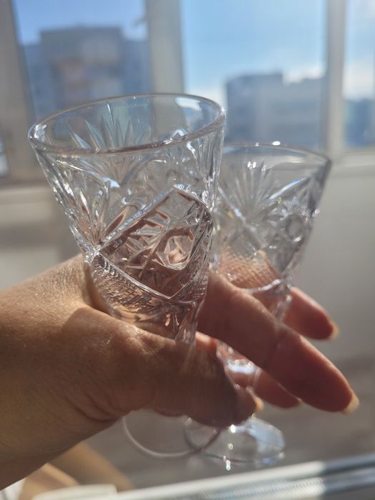 Продам хрустальные рюмки и бокалы