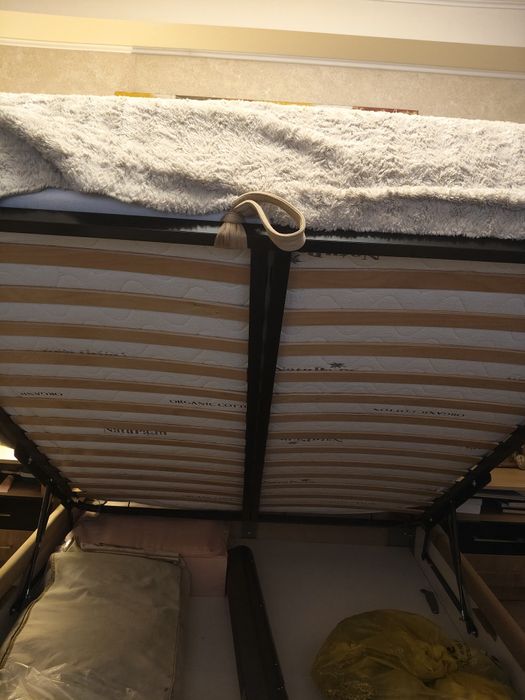 Pat 1.60/1.90 cu saltea Mobexpert