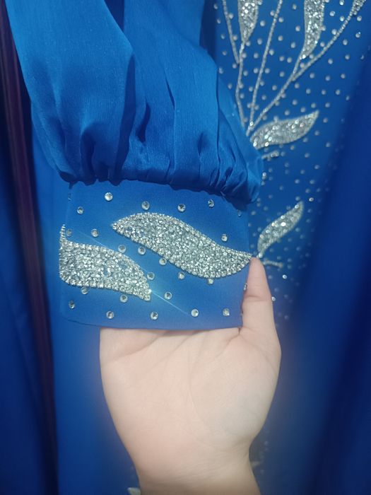 Vecherniy koylak sotiladi