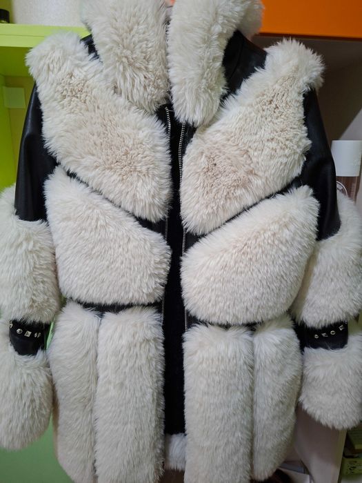 Haină de blană pentru fete