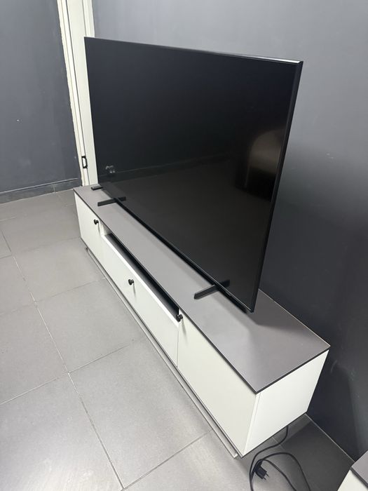 Продается телевизоры samsung 65,85