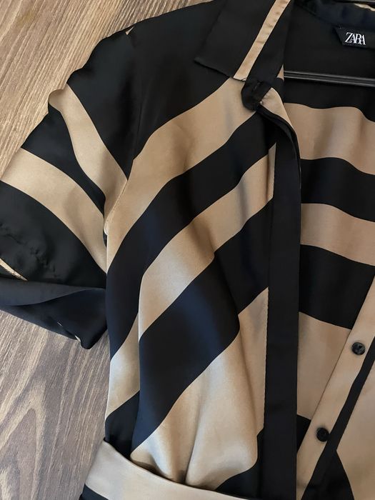 Дамска рокля от марката Zara