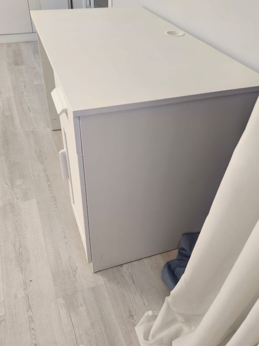 Стол письменный IKEA 120/65 BRIMNES